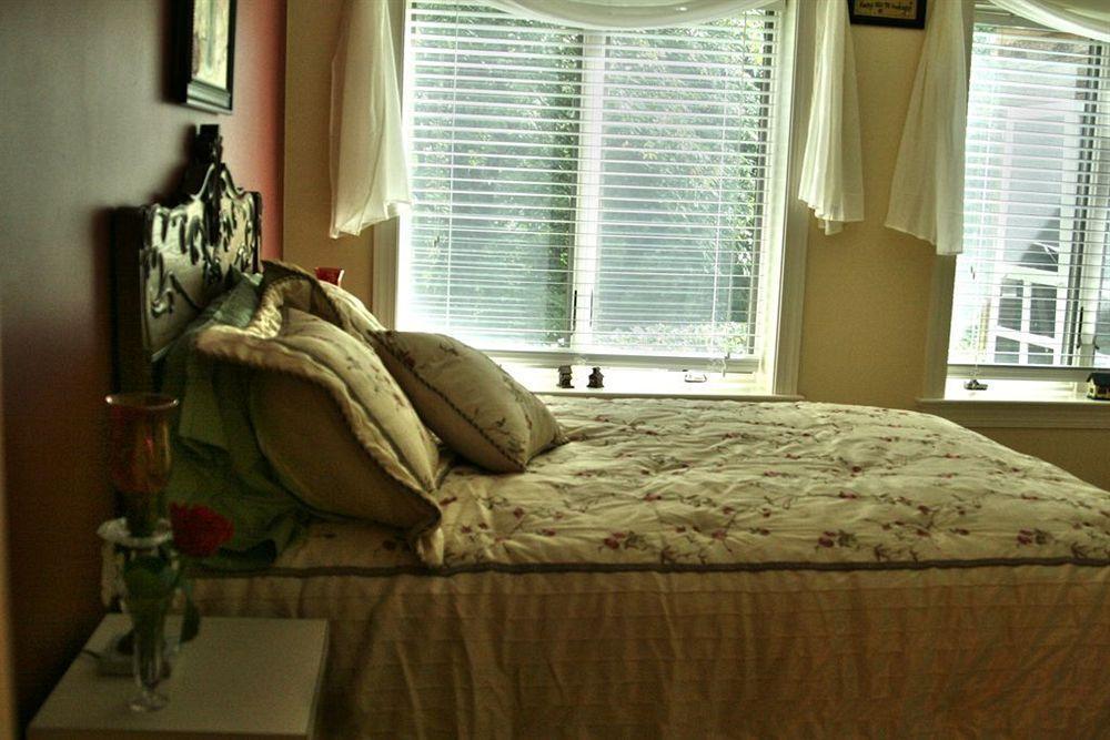 Hammer Creek Hideaway B&B Литиц Экстерьер фото