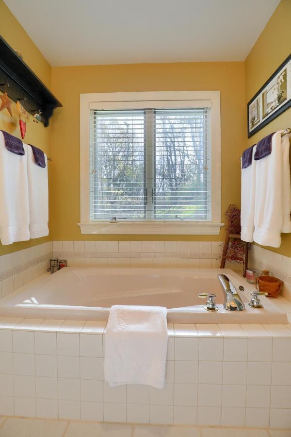 Hammer Creek Hideaway B&B Литиц Экстерьер фото
